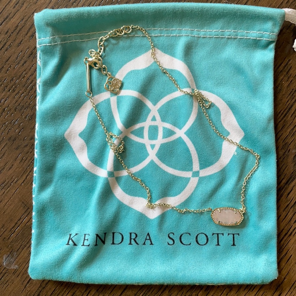 Kendra Scott pink quartz necklace